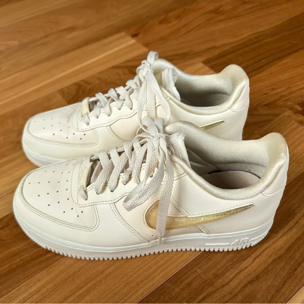 Nike | Women’s Pale Ivory Jelly Jewel Air Force 1 lace up sneaker, size 8.5